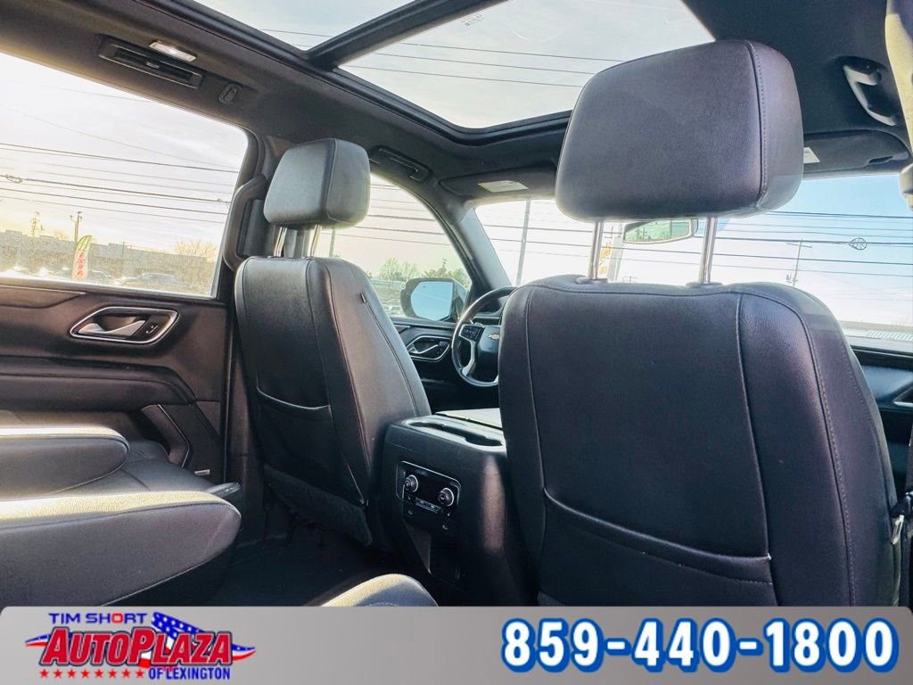 Used 2022 Chevrolet Suburban LT w/ Luxury Package image 50