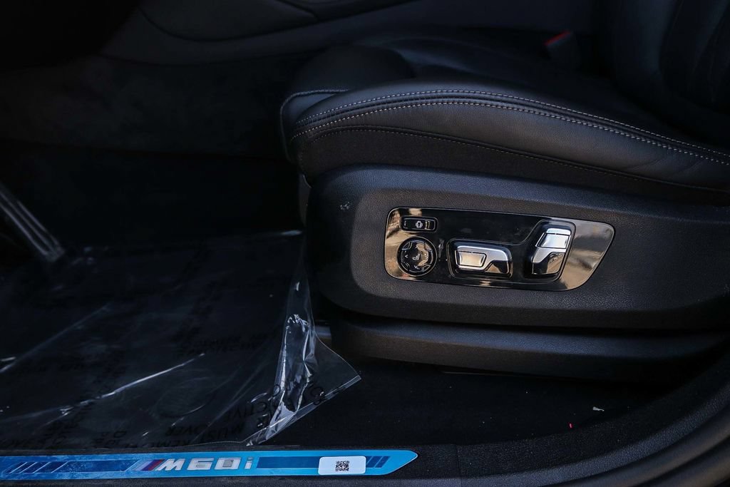 Used 2026 BMW X6 M60i AWD/4WD image 21