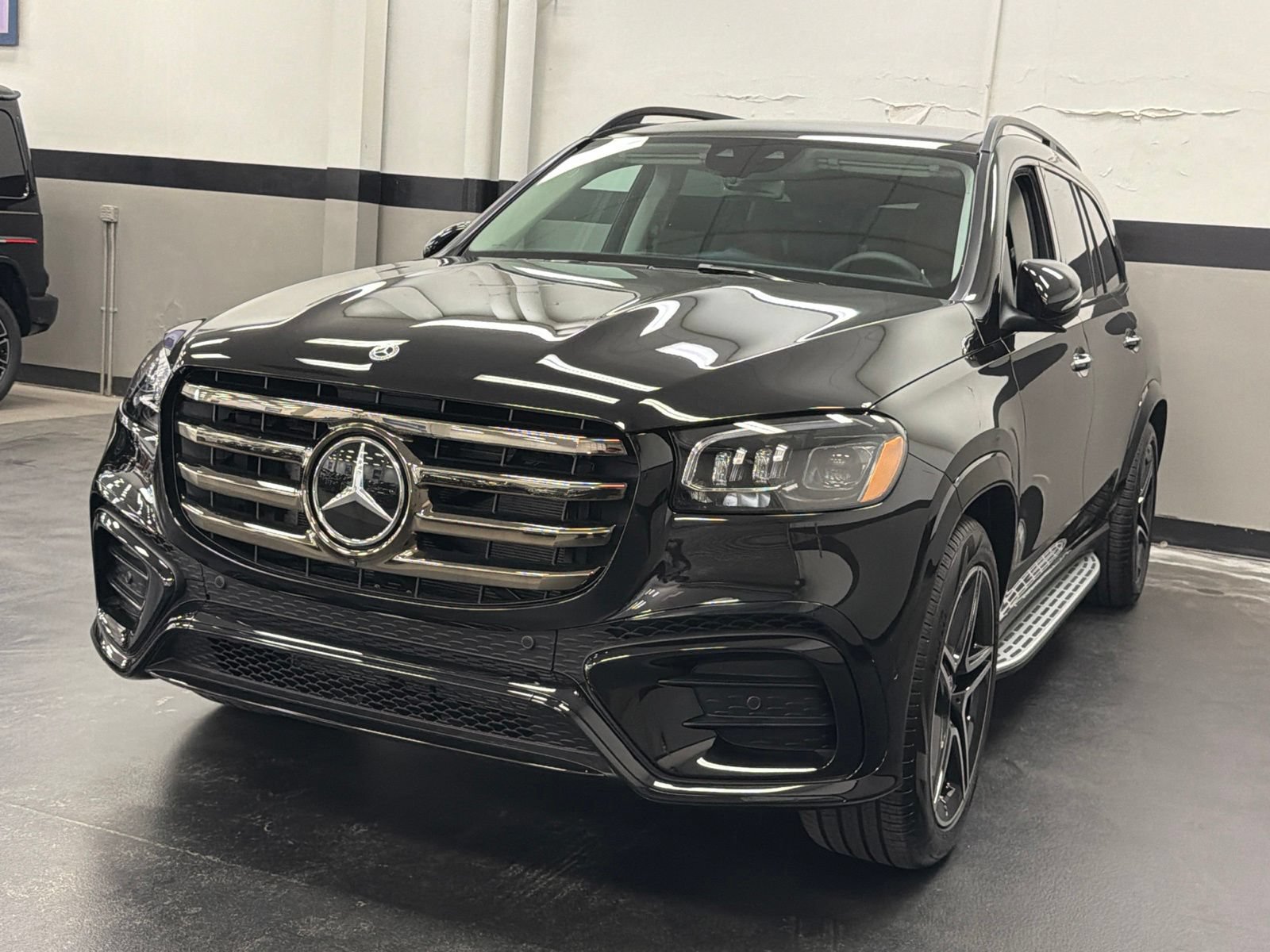 Used 2026 Mercedes-Benz GLS 450 4MATIC image 6