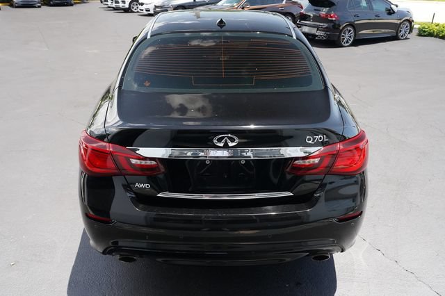 Used 2018 INFINITI Q70 L 3.7 AWD/4WD image 13