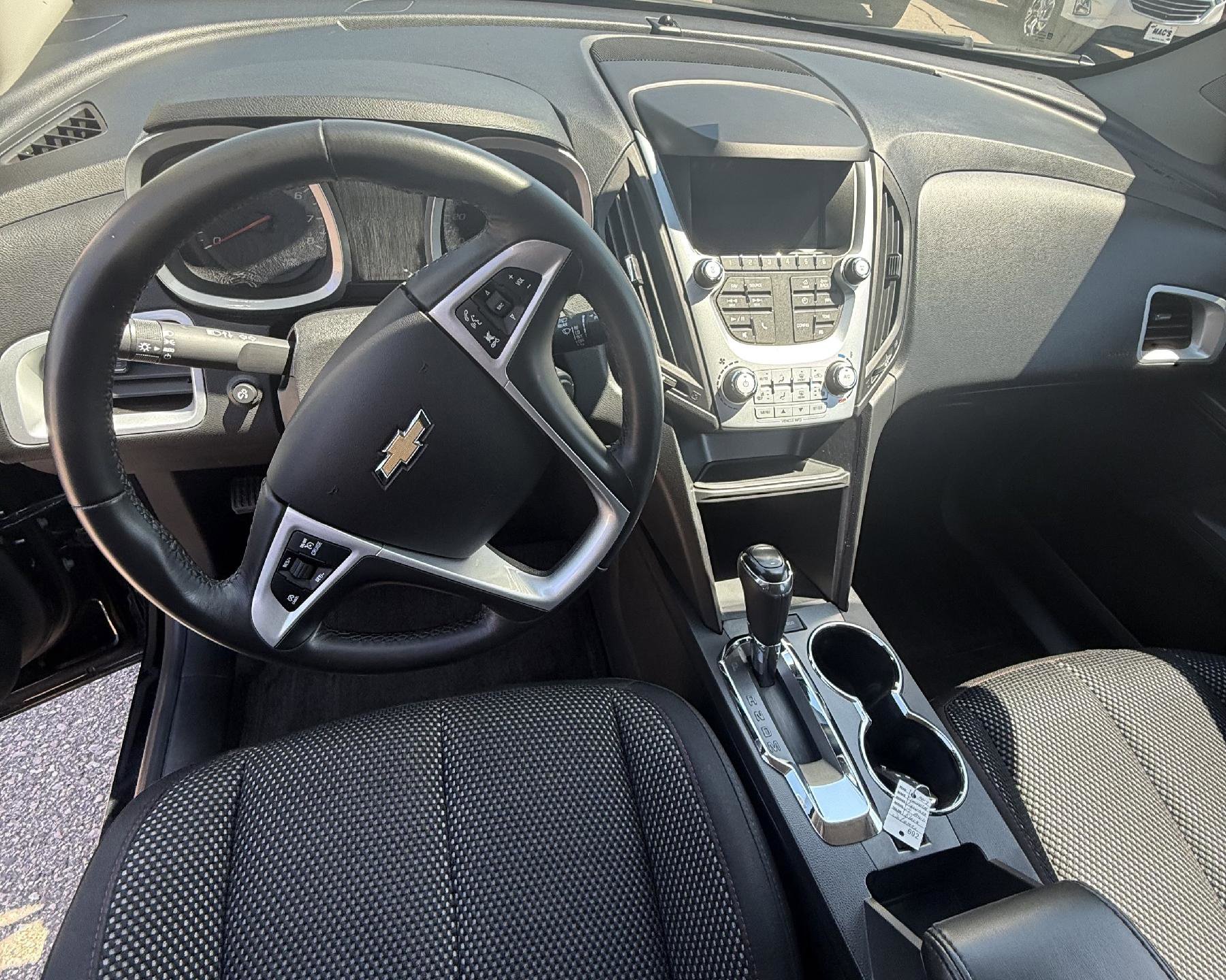 Used 2017 Chevrolet Equinox LT w/ Convenience Package FWD image 15