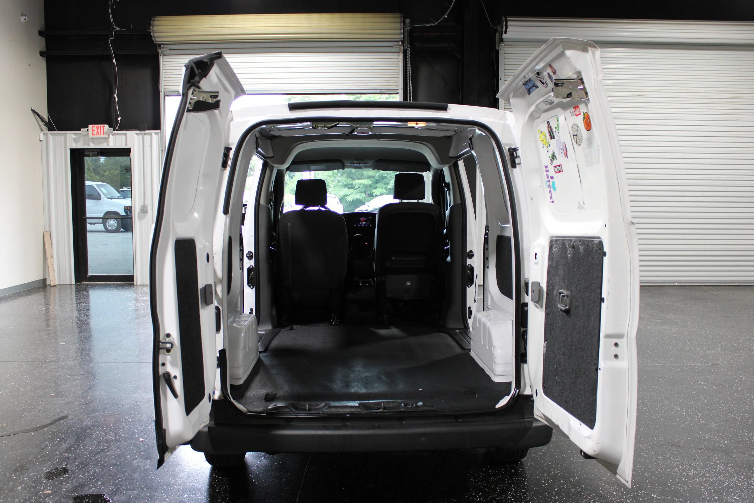 Used 2021 Nissan NV200 S FWD image 23