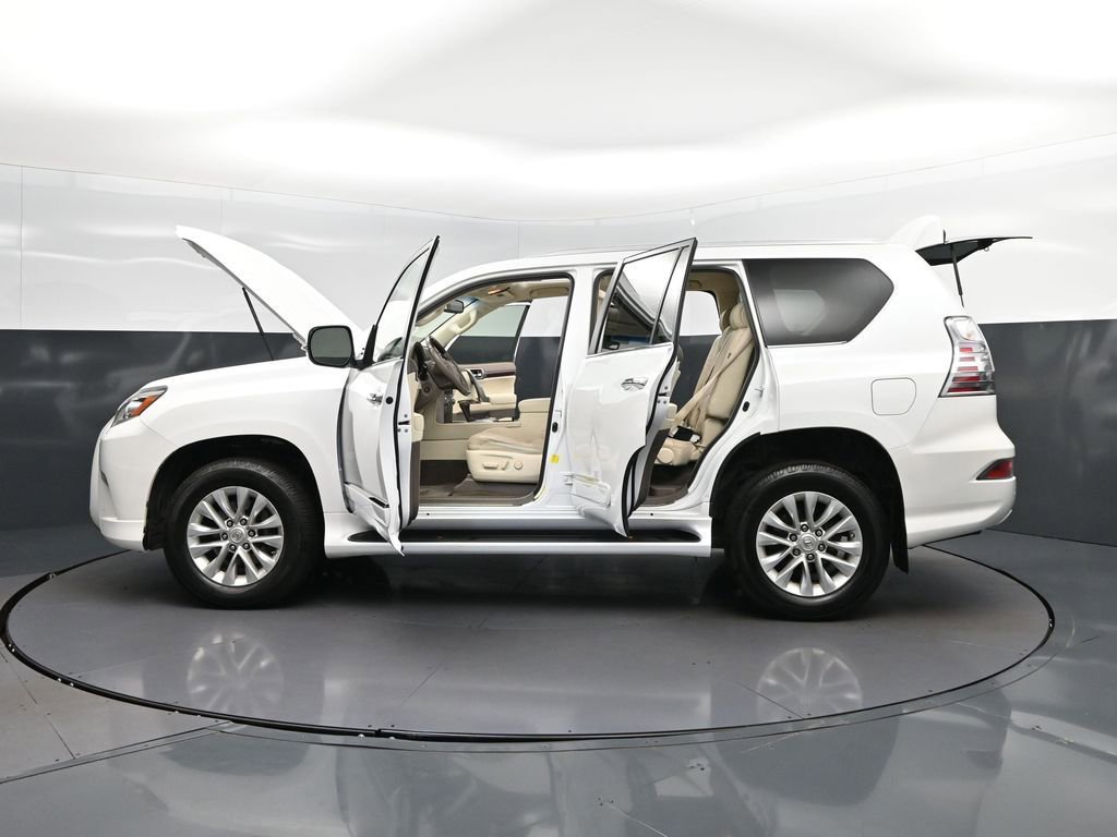 Used 2015 Lexus GX 460 w/ Premium Package AWD/4WD image 46