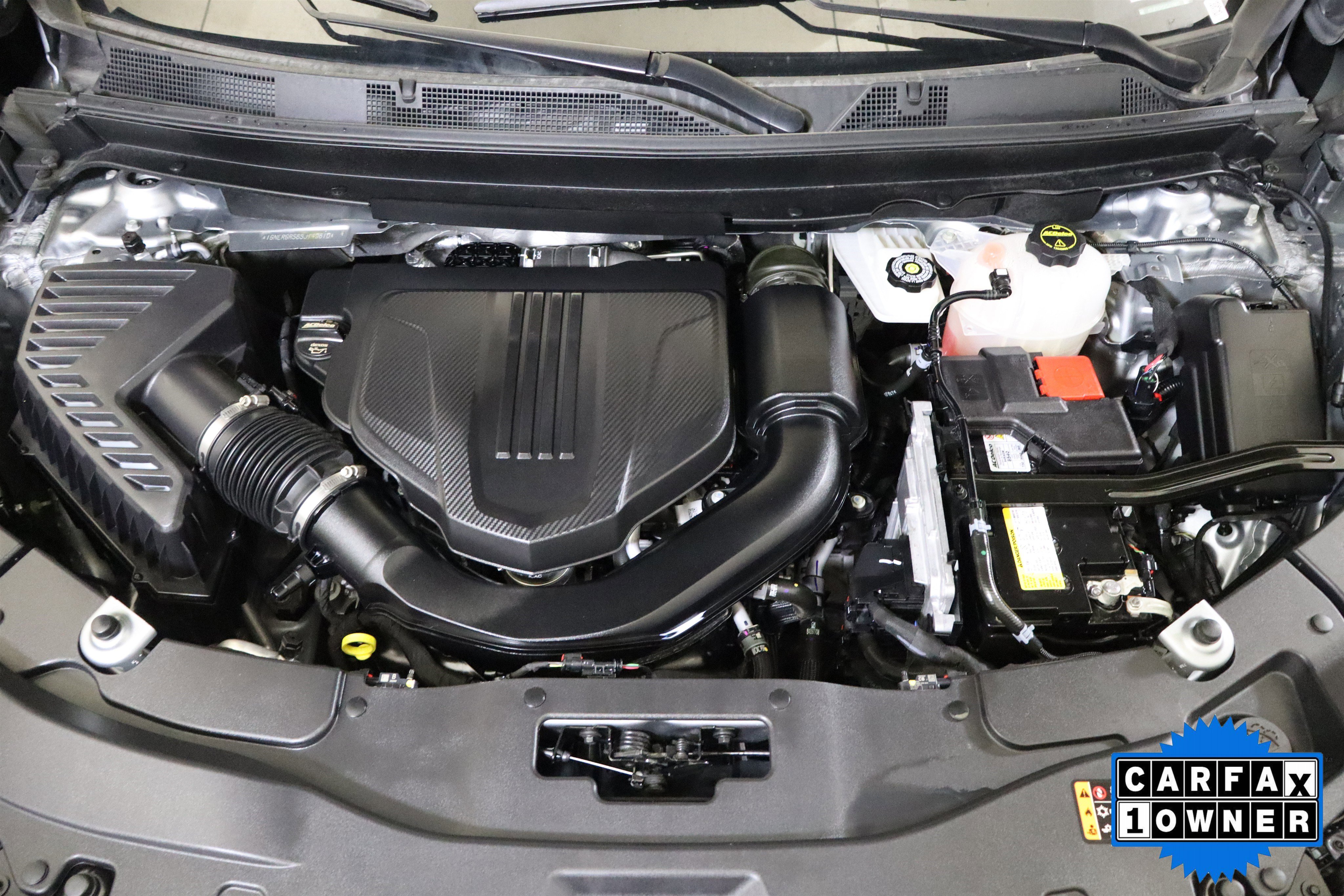 Used 2025 Chevrolet Traverse LT image 14