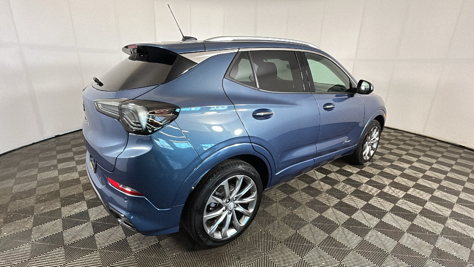 Used 2026 Buick Encore GX Avenir w/ Avenir Technology Package AWD/4WD image 3