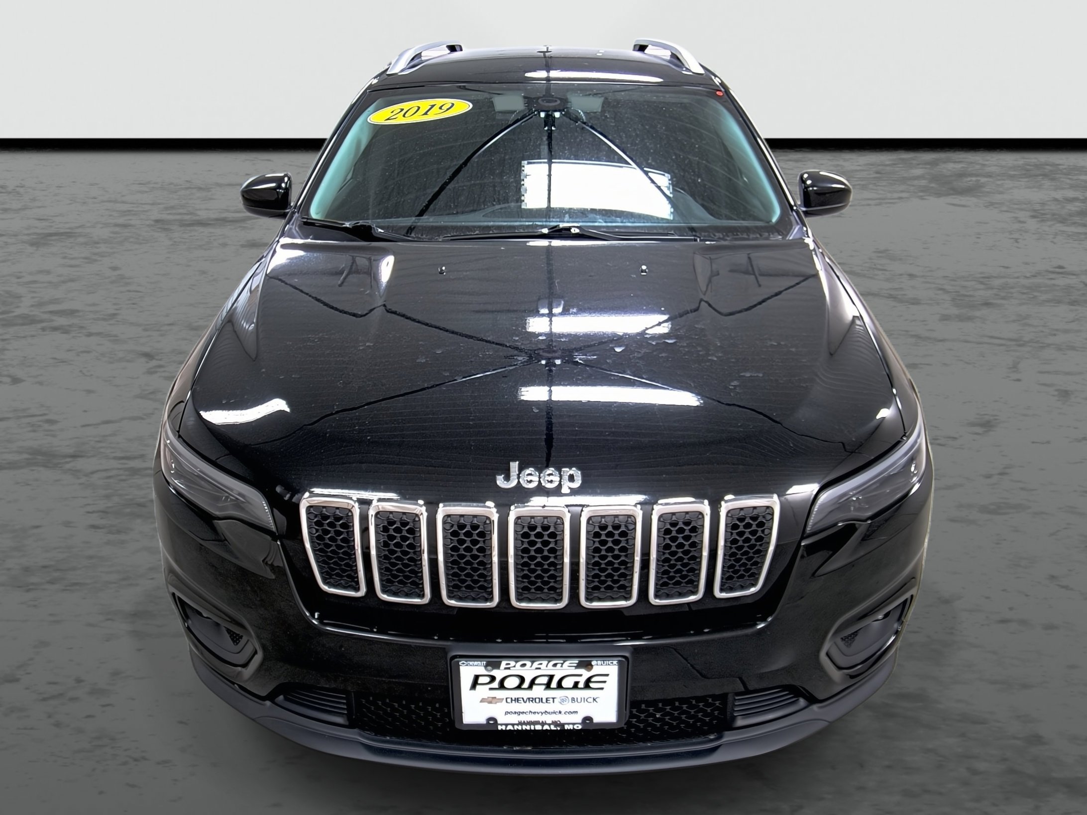 Used 2019 Jeep Cherokee Latitude w/ Cold Weather Group image 6
