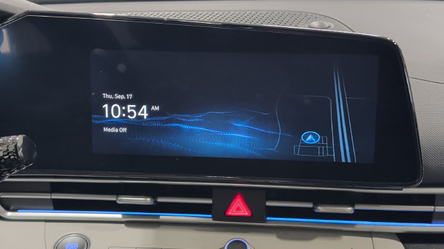 Certified 2023 Hyundai Elantra Limited FWD image 15