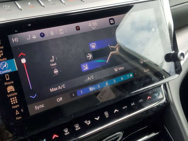New 2026 Jeep Grand Cherokee Altitude image 22
