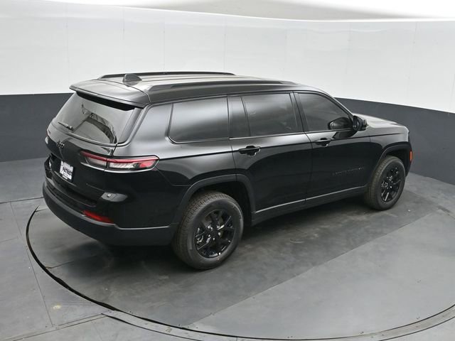 New 2025 Jeep Grand Cherokee L Altitude image 32