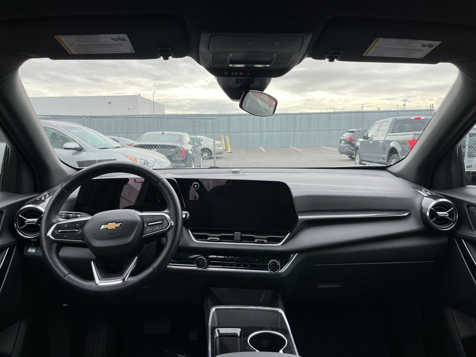 Used 2025 Chevrolet Equinox LT image 33