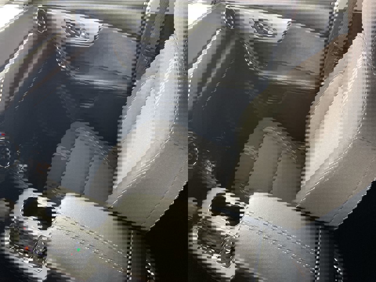 Used 2024 Chevrolet Blazer LT image 21