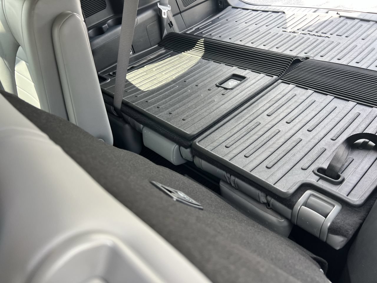 Used 2023 Toyota Highlander XLE FWD image 33