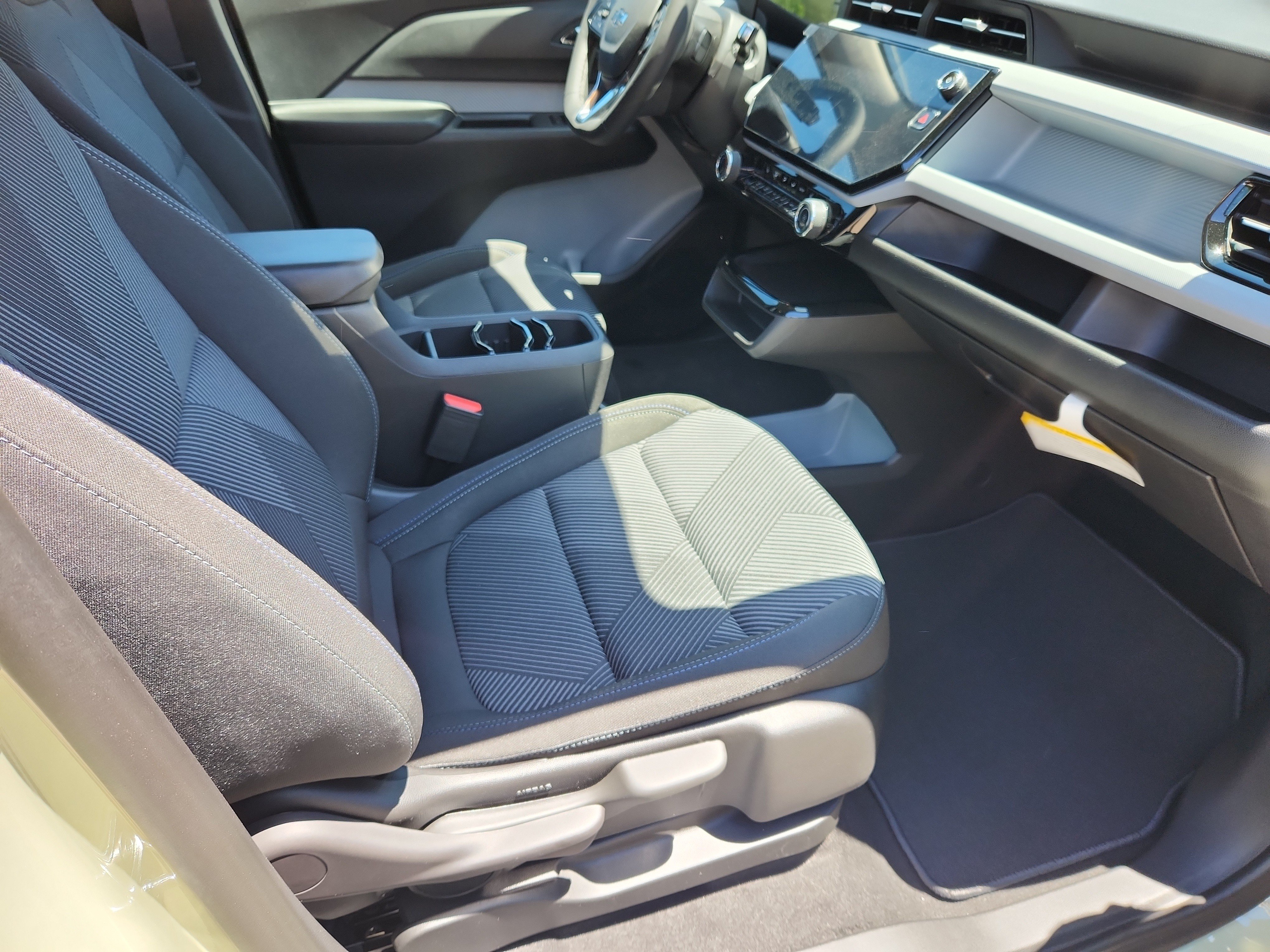 New 2027 Chevrolet Bolt LT w/ Comfort Package FWD image 22