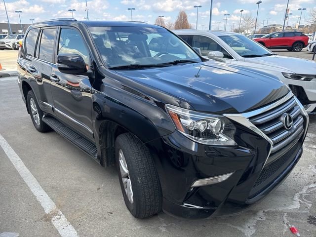 Used 2018 Lexus GX 460 Premium w/ Premium Package image 4