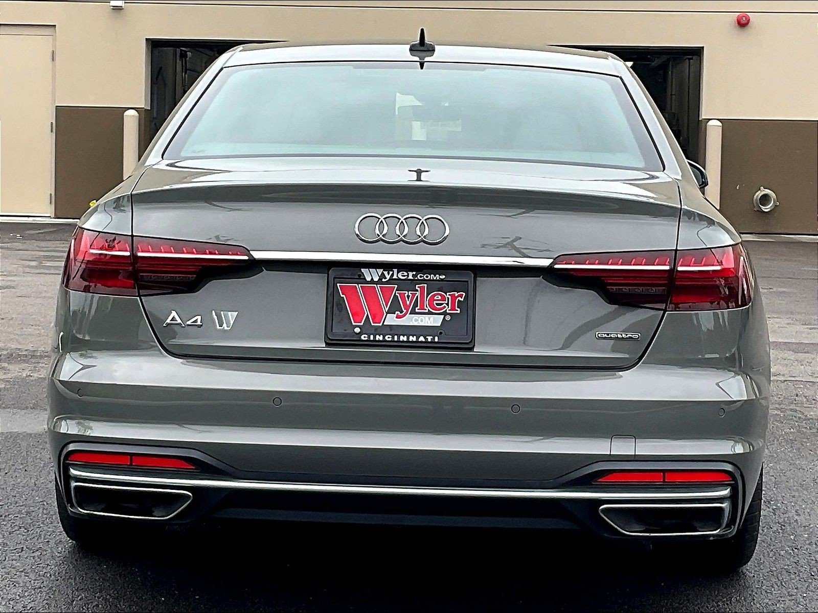 Used 2024 Audi A4 2.0T Premium Plus AWD/4WD image 5