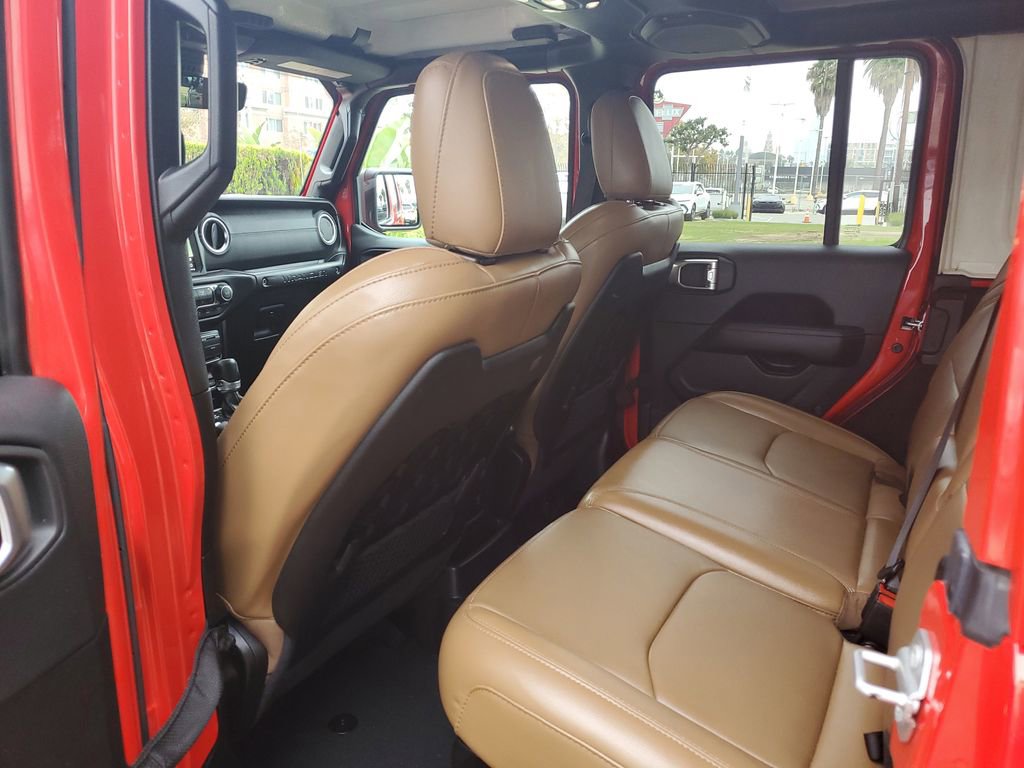 Used 2022 Jeep Wrangler Unlimited Rubicon 4xe w/ Steel Bumper Group image 15