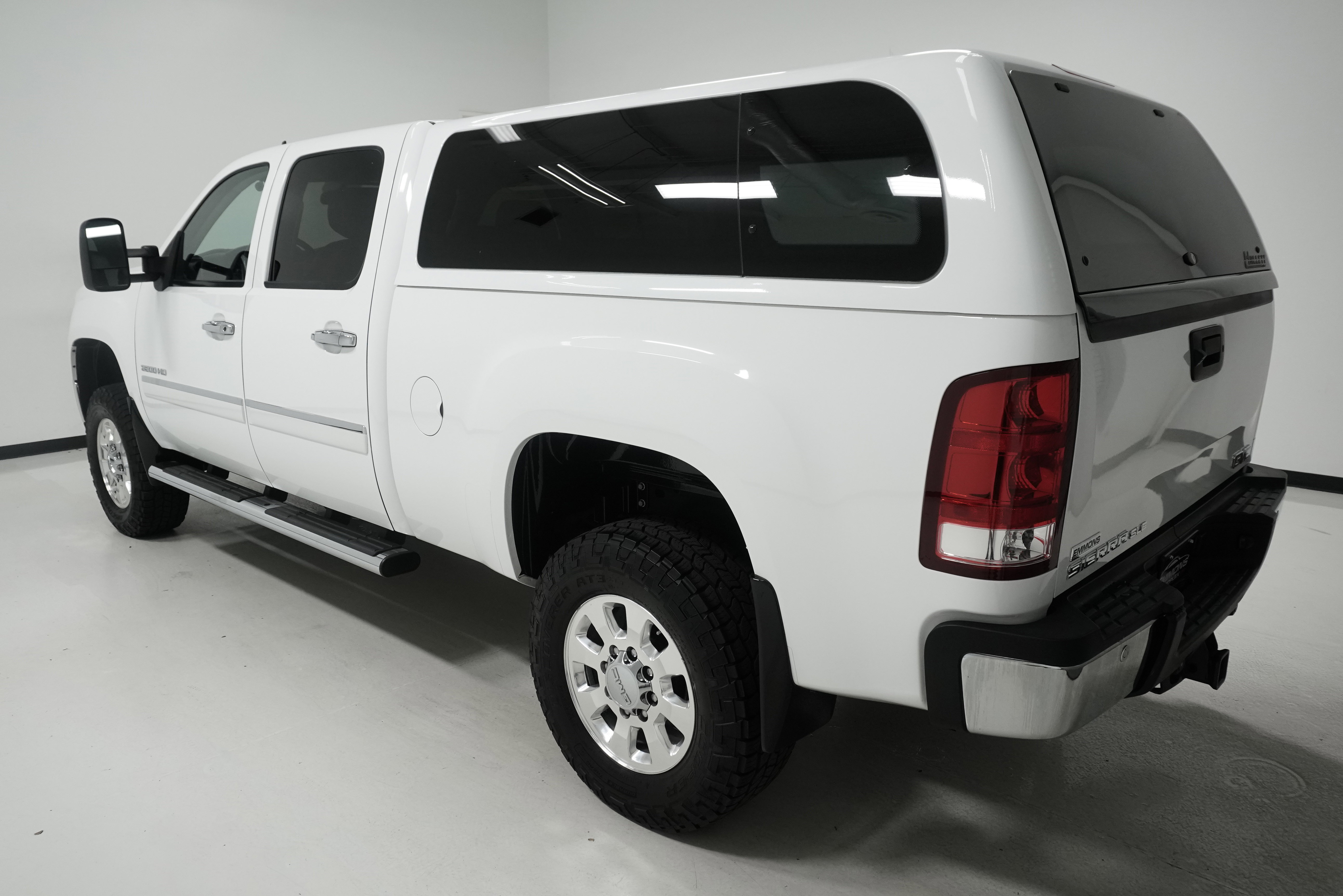 Used 2012 GMC Sierra 3500 SLE w/ HD SLE Premium Package image 5