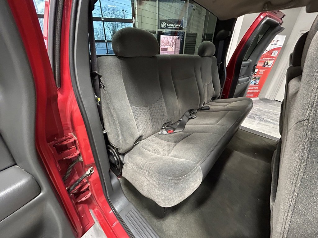 Used 2005 Chevrolet Silverado 2500 LS image 6