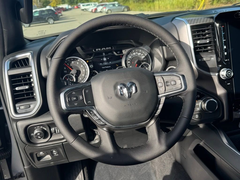 New 2026 RAM 1500 4x4 Crew Cab image 17