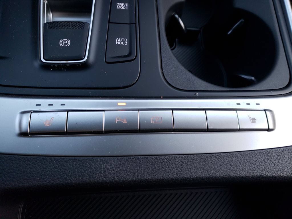 New 2026 Kia Carnival LXS FWD image 25