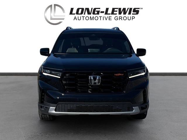 Used 2025 Honda Pilot TrailSport image 8