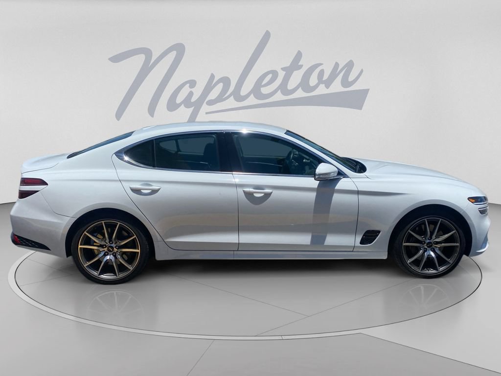 Used 2026 Genesis G70 2.5T RWD image 9