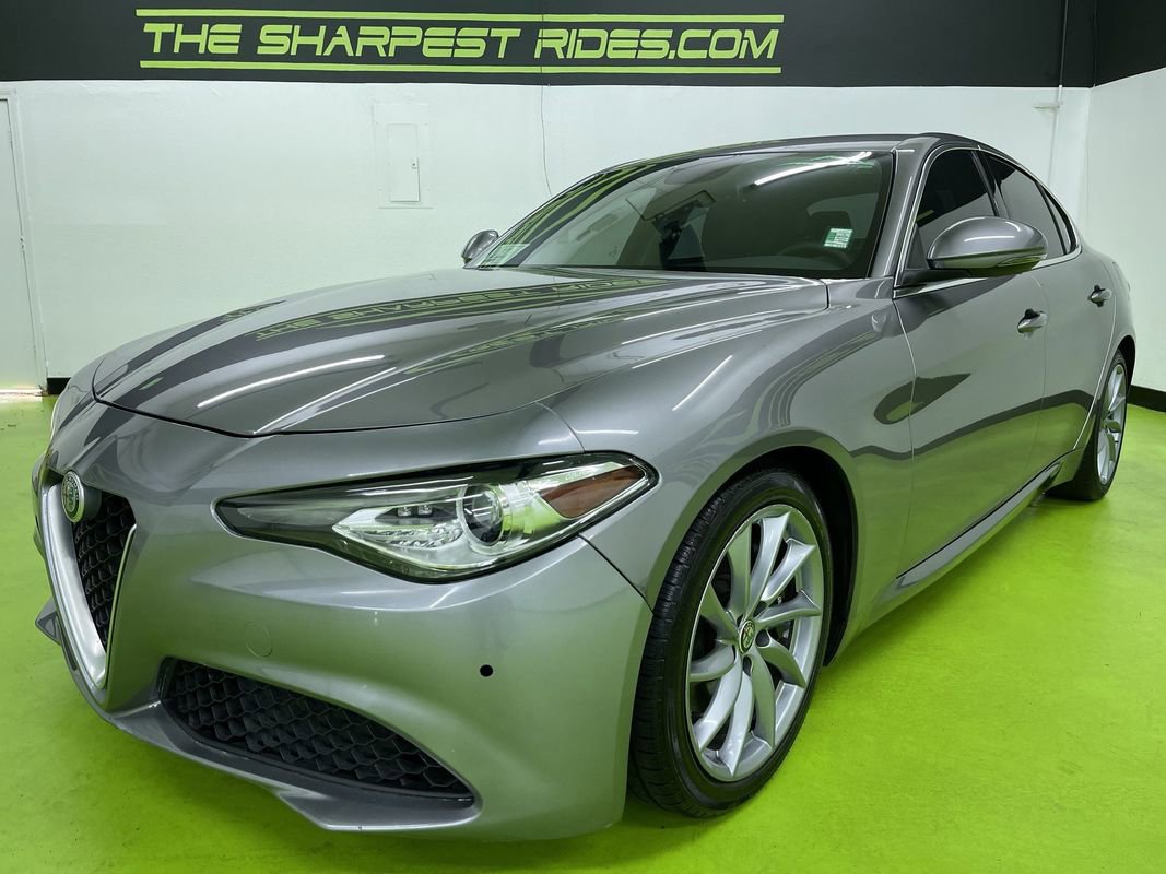 Used 2019 Alfa Romeo Giulia image 5