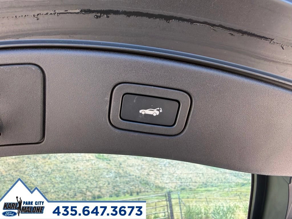 Used 2021 Jaguar F-TYPE R-Dynamic AWD/4WD image 25