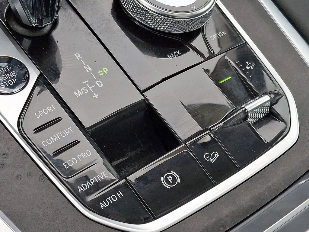 Used 2022 BMW X7 xDrive40i image 28
