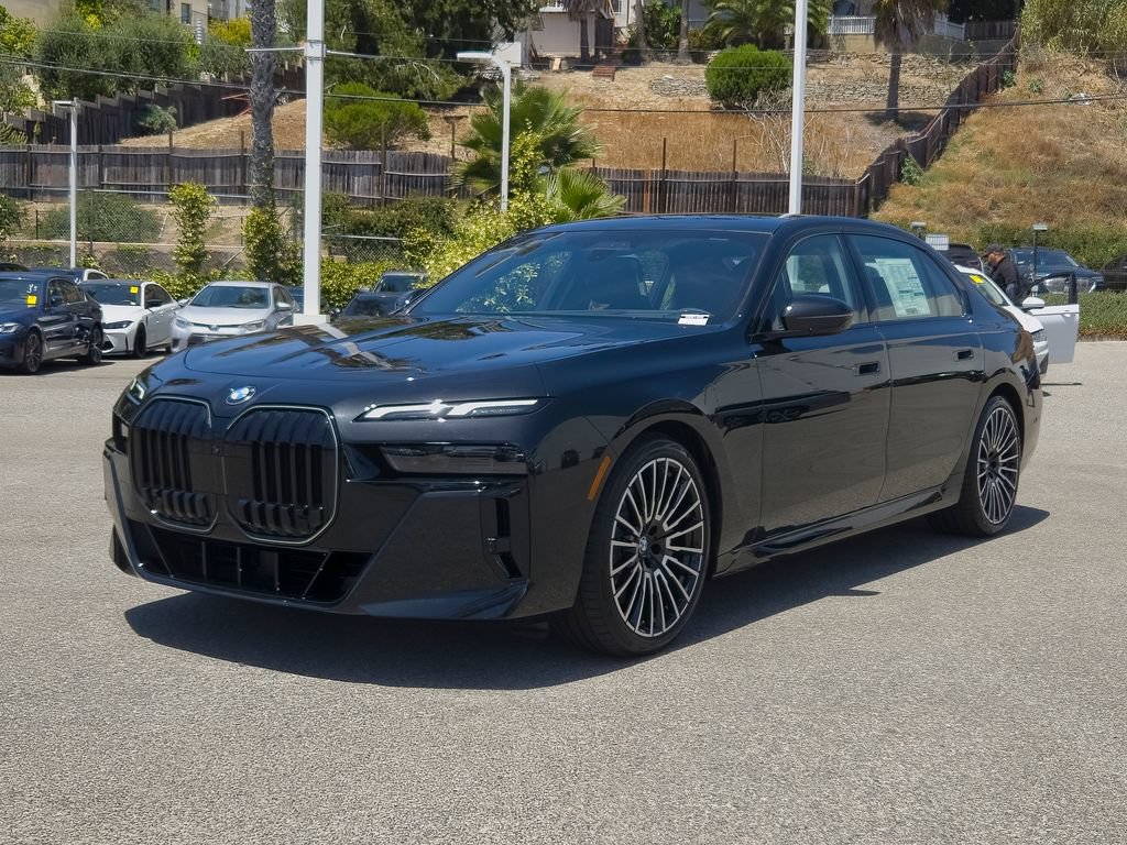 New 2026 BMW 740i xDrive AWD/4WD image 2