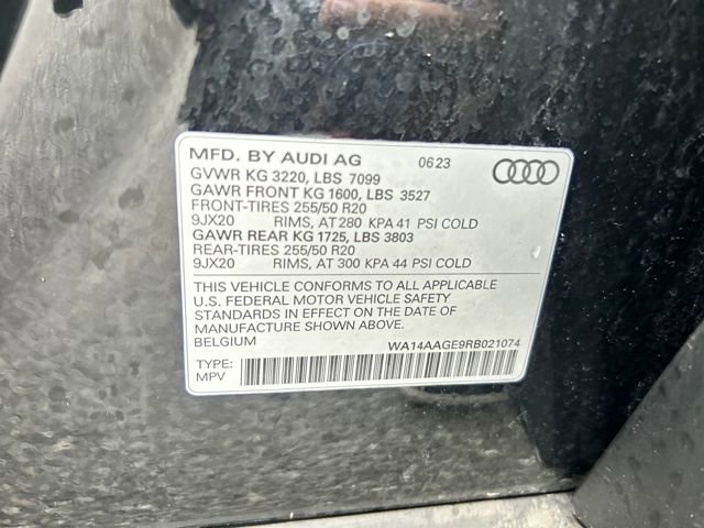 Used 2024 Audi Q8 e-tron Premium image 19