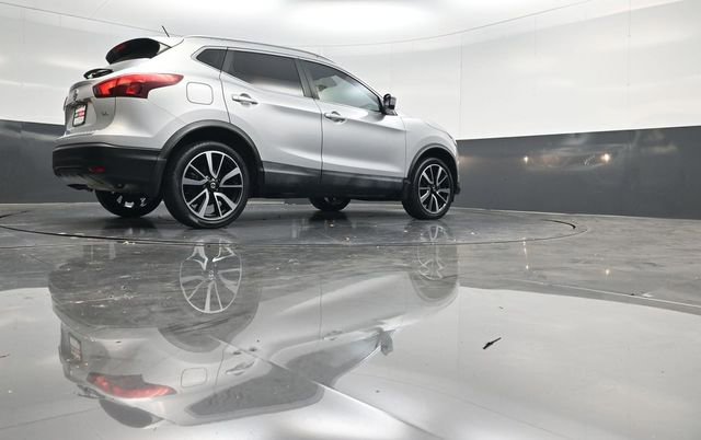 Used 2017 Nissan Rogue Sport SL FWD image 45