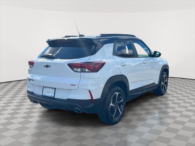 Used 2021 Chevrolet TrailBlazer RS w/ Sun and Liftgate Package image 3