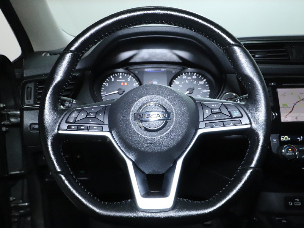 Used 2020 Nissan Rogue SV w/ Sun & Sound Touring Package AWD/4WD image 23