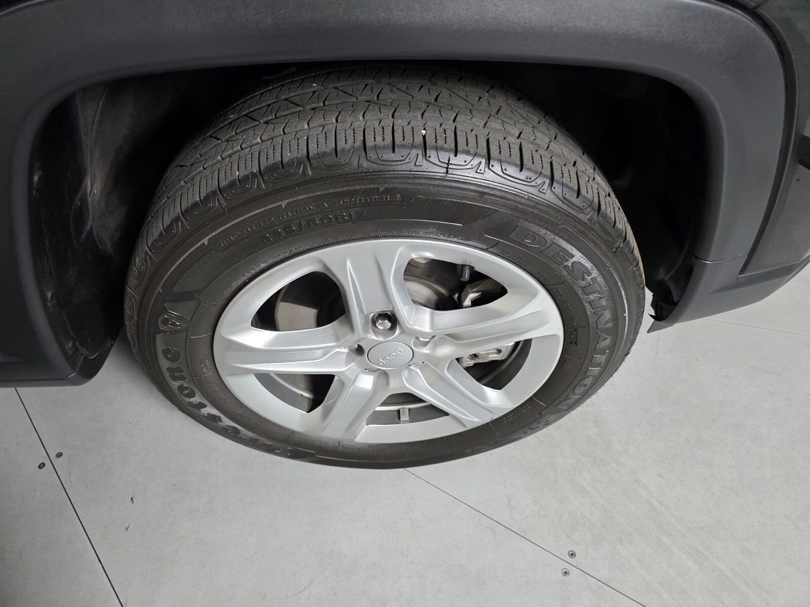 Used 2024 Jeep Compass Sport AWD/4WD image 12