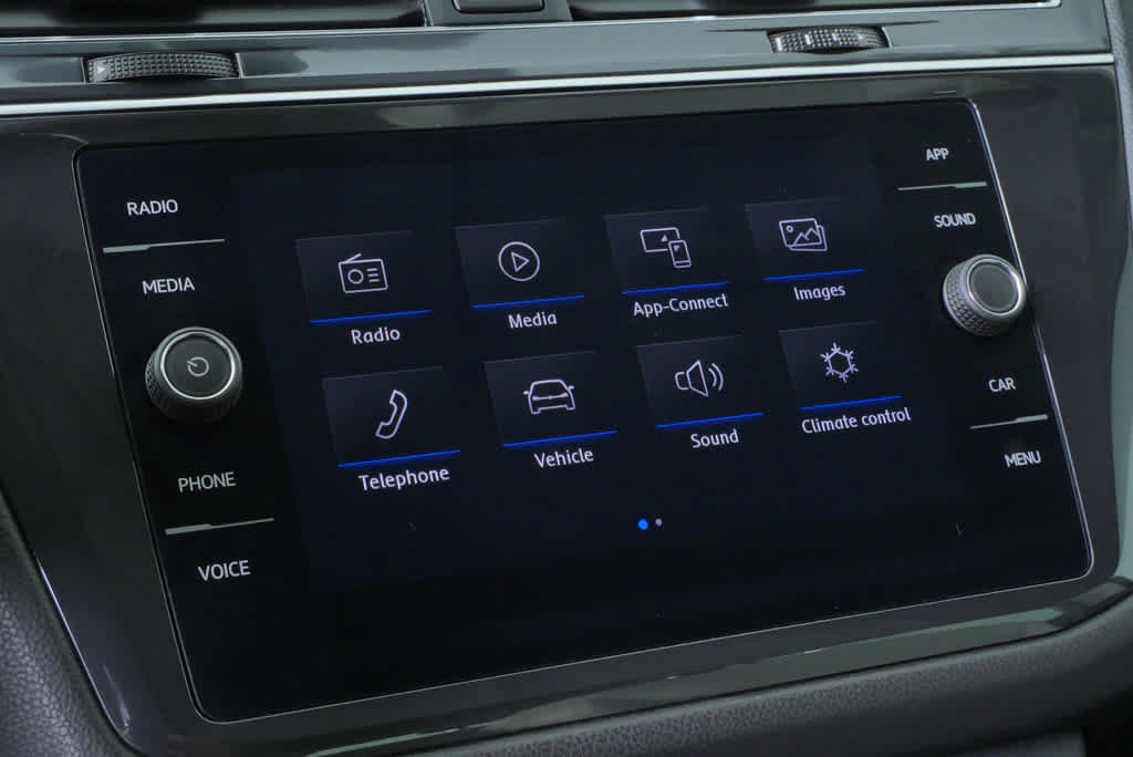 Certified 2020 Volkswagen Tiguan SE FWD image 16