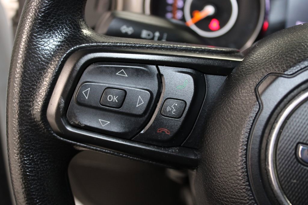 Used 2021 Jeep Gladiator Sport image 21