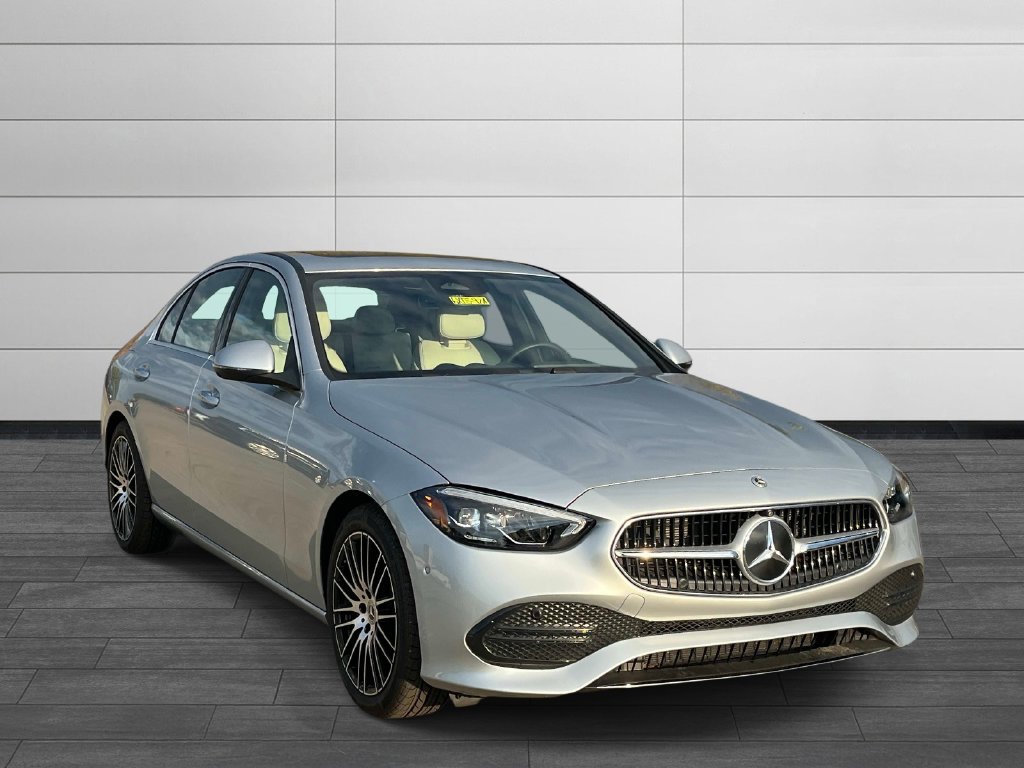 Used 2025 Mercedes-Benz C 300 Sedan image 7