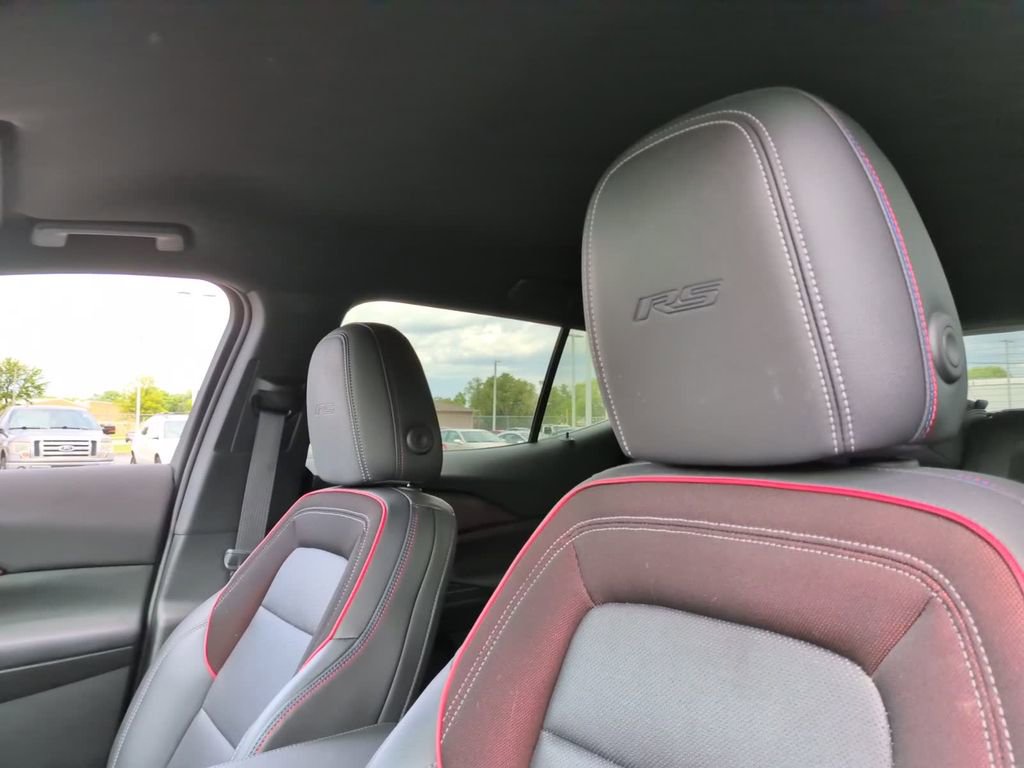 Used 2024 Chevrolet Equinox EV RS FWD image 27
