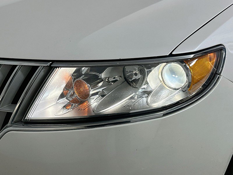Used 2012 Lincoln MKZ FWD image 27