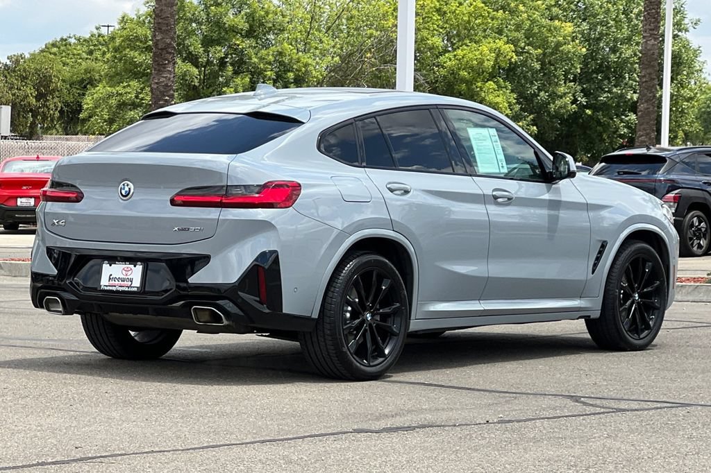 Used 2023 BMW X4 xDrive30i w/ M Sport Package AWD/4WD image 5
