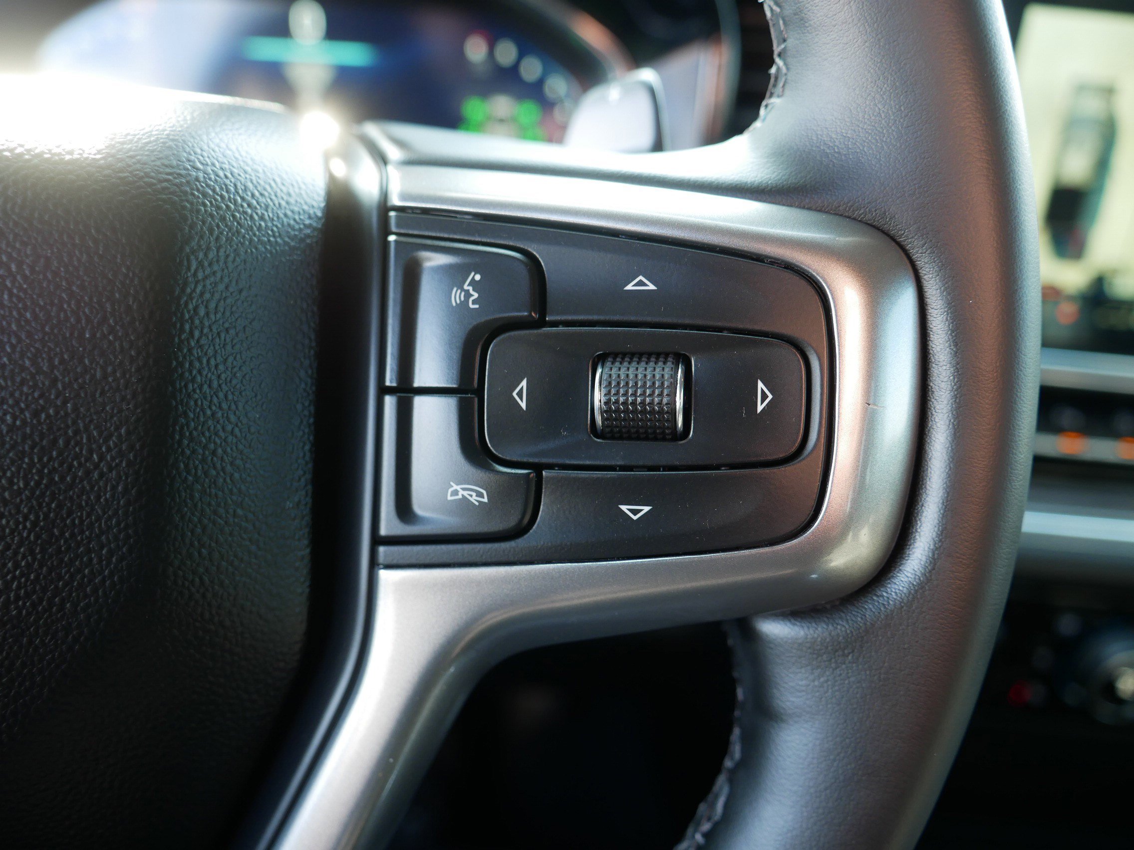 Certified 2025 Chevrolet Silverado 1500 LTZ image 29