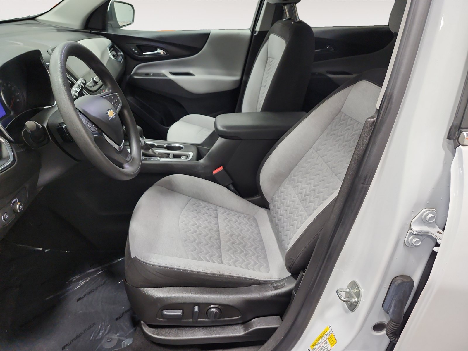 Used 2022 Chevrolet Equinox LT AWD/4WD image 9