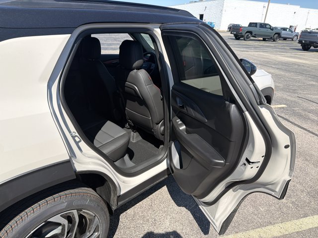 New 2026 Chevrolet TrailBlazer RS w/ Convenience Package AWD/4WD image 24