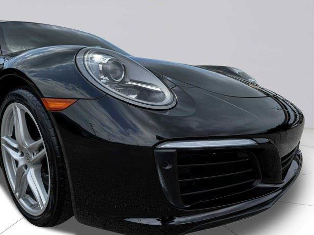 Used 2019 Porsche 911 Targa 4 AWD/4WD image 12
