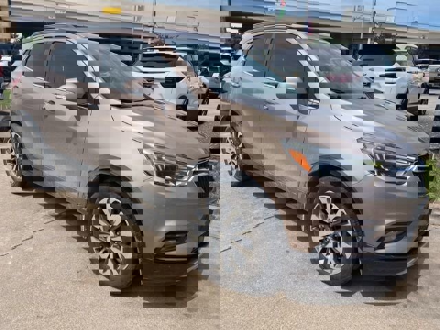Used 2018 Buick Encore Essence FWD image 1