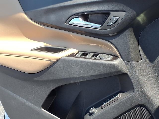 Used 2022 Chevrolet Equinox Premier FWD image 18