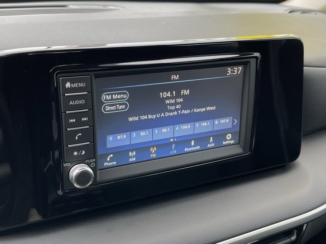 Certified 2025 Nissan Kicks S image 14