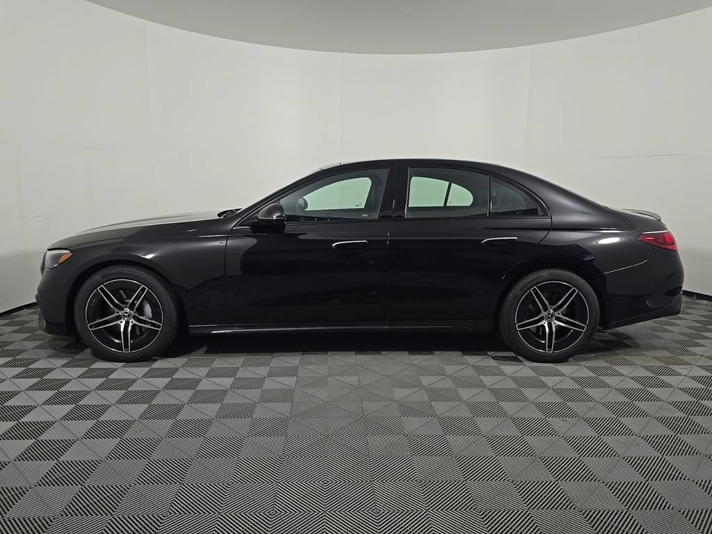 New 2026 Mercedes-Benz E 350 4MATIC Sedan image 2