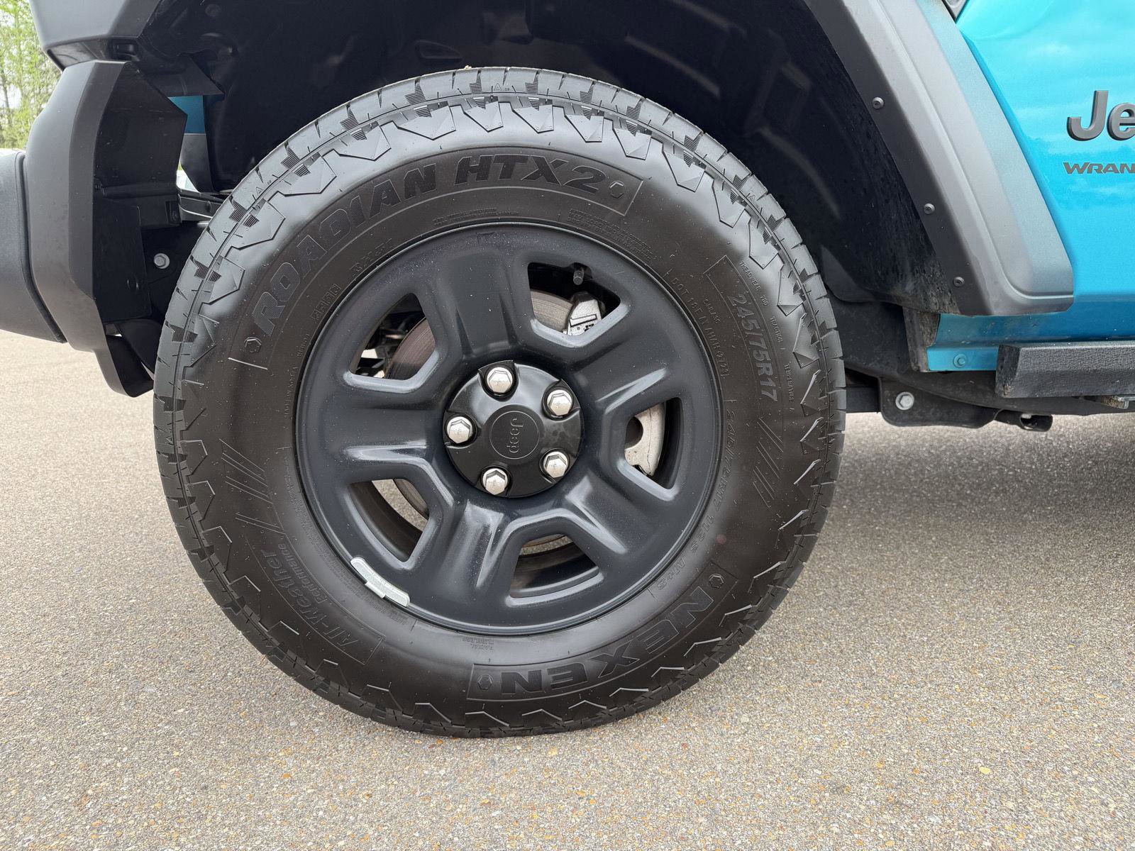 Used 2024 Jeep Wrangler Sport image 23